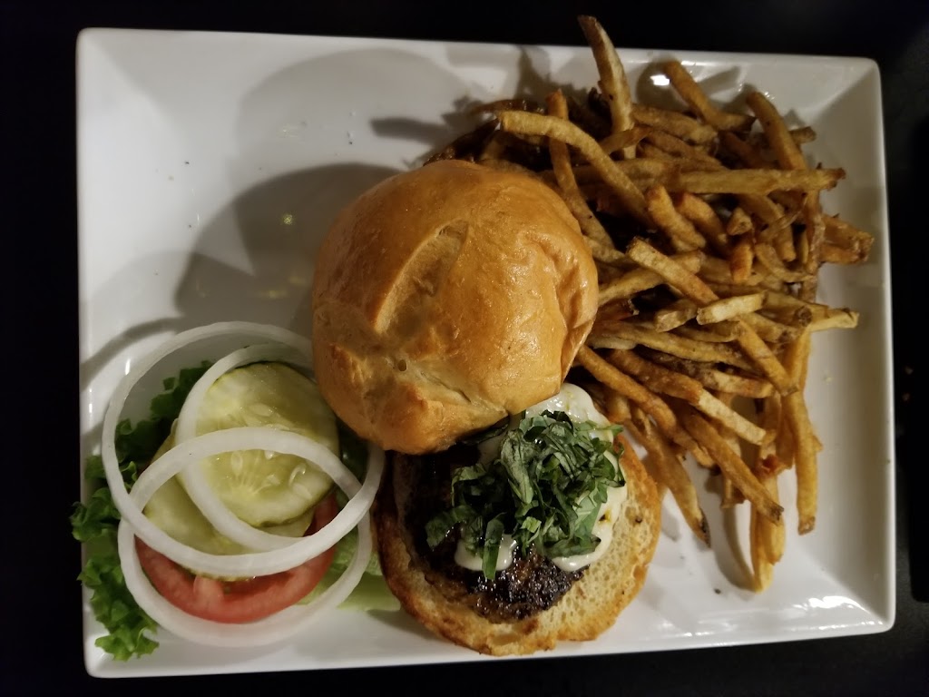 Roxies on Grand | restaurant | 221 Grand Ave, Laramie, WY 82070, USA | 3077454577 OR +1 307-745-4577