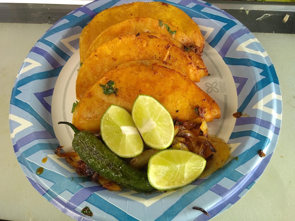 Azul Tequila Taqueria | restaurant | 3568 SE Powell Blvd, Portland, OR 97202, USA | 5034773253 OR +1 503-477-3253