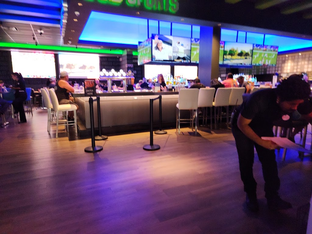 Dave & Busters | restaurant | 71800 CA-111 Suite A-167, Rancho Mirage, CA 92270, USA | 7604692828 OR +1 760-469-2828