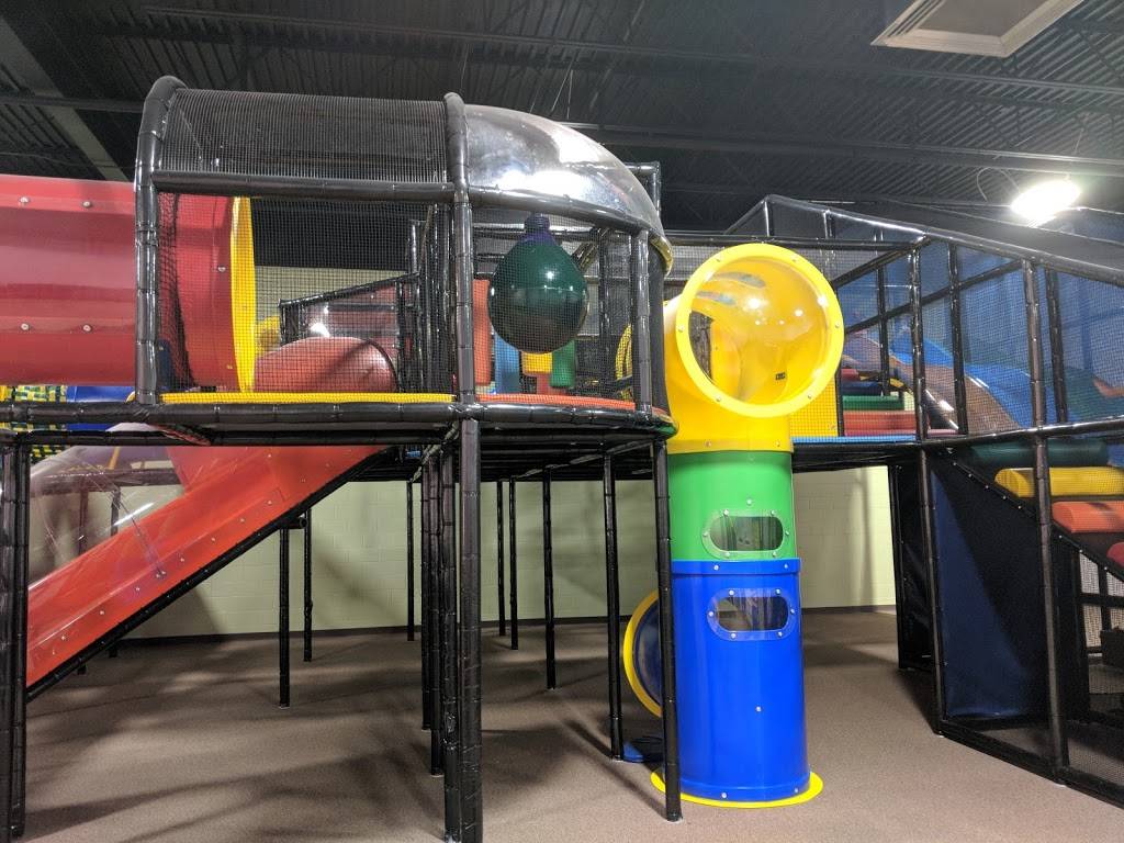 Bumblebee Play Cafe | cafe | 1015 N Randall Rd, Elgin, IL 60123, USA | 8477423000 OR +1 847-742-3000