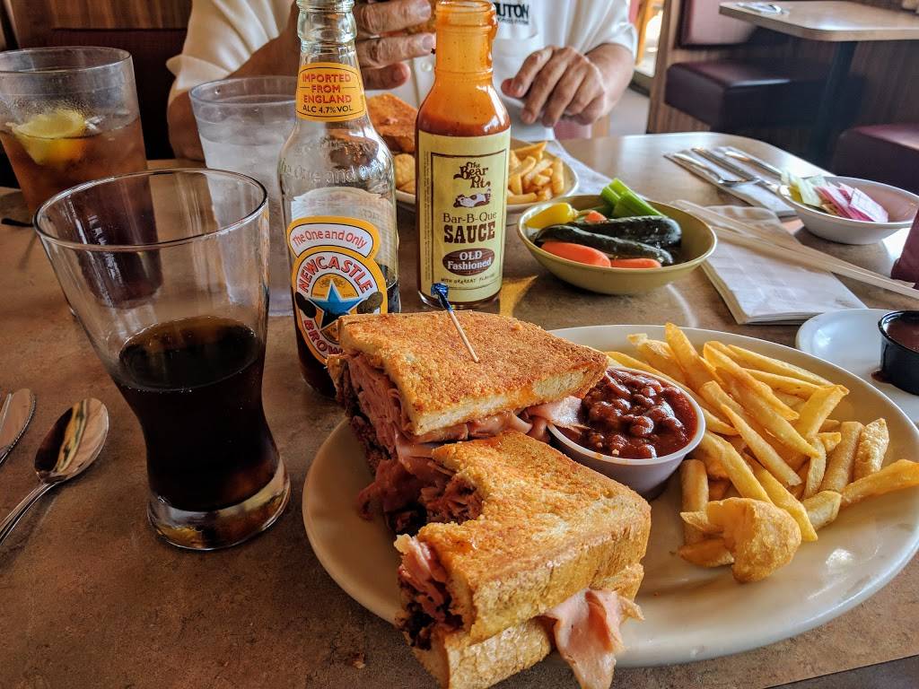 The Bear Pit Bar-B-Q Restaurant | restaurant | 10825 Sepulveda Blvd, Mission Hills, CA 91345, USA | 8183652500 OR +1 818-365-2500