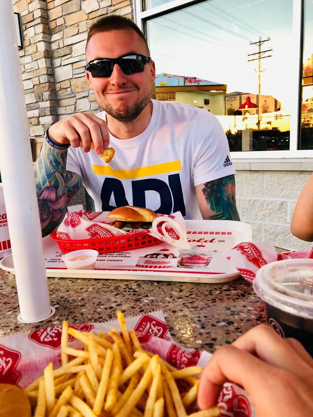 Freddys Frozen Custard & Steakburgers | restaurant | 4100 W Division St Ste 400, St Cloud, MN 56301, USA | 3207741649 OR +1 320-774-1649