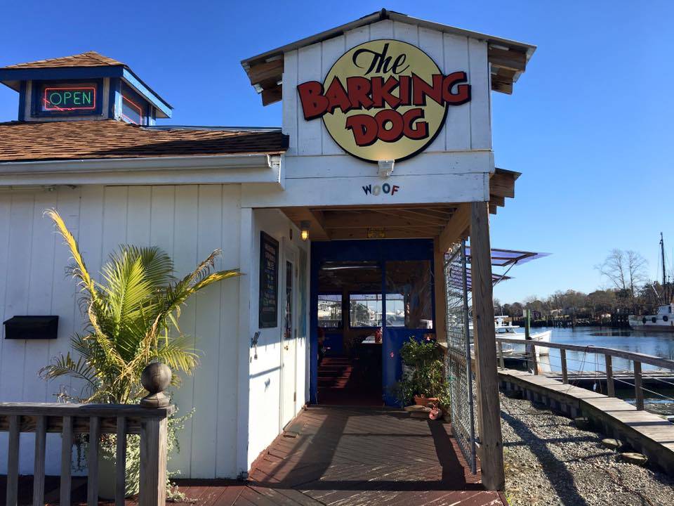 The Barking Dog | restaurant | 4330 Kecoughtan Rd, Hampton, VA 23669, USA | 7573258352 OR +1 757-325-8352