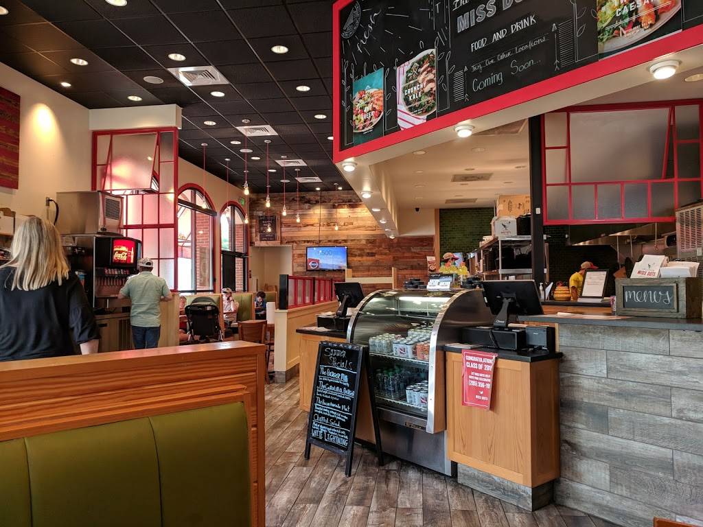 Miss Dots | restaurant | 49 Church St, Mountain Brook, AL 35213, USA | 2057392232 OR +1 205-739-2232