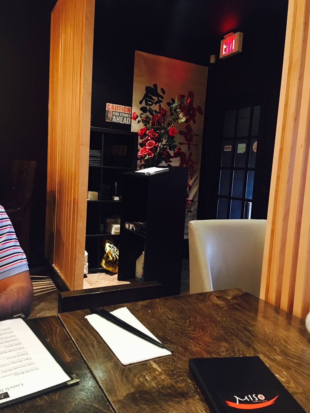 Miso Sushi and Tapas | restaurant | 221 Lakeshore Rd E, Oakville, ON L6J 1H7, Canada | 9058421196 OR +1 905-842-1196