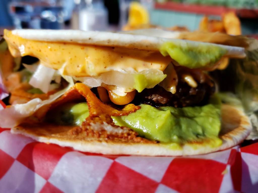 Resto Bar Margarita | restaurant | 6 Rue Foch, Saint-Jean-sur-Richelieu, QC J3B 2A3, Canada | 4503767338 OR +1 450-376-7338