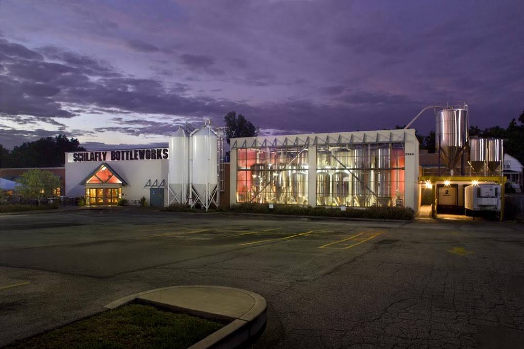 Schlafly Bottleworks | restaurant | 7260 Southwest Ave, Maplewood, MO 63143, USA | 3142412337 OR +1 314-241-2337