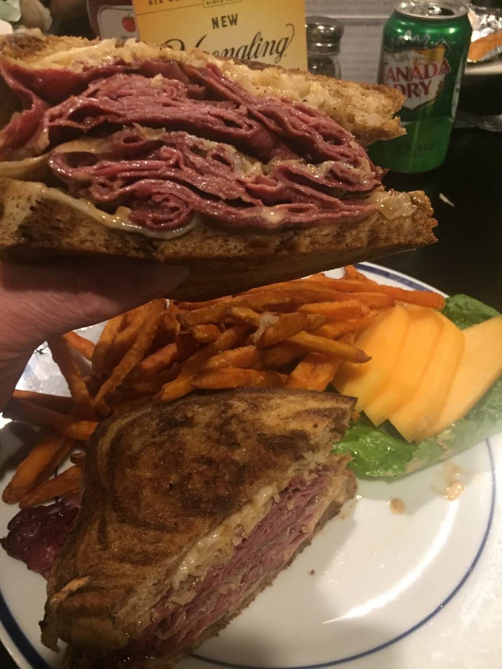 #8 Tavern | restaurant | 4 Grove St, McAdoo, PA 18237, USA | 5709261808 OR +1 570-926-1808