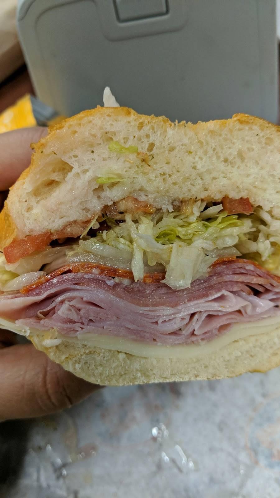 Jersey Mikes Subs | restaurant | 982 S Waukegan Rd, Waukegan, IL 60085, USA | 8474006976 OR +1 847-400-6976