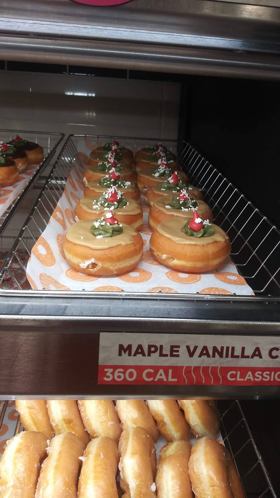 Dunkin | bakery | 4561 Tuscarawas St W, Canton, OH 44708, USA | 3304799654 OR +1 330-479-9654