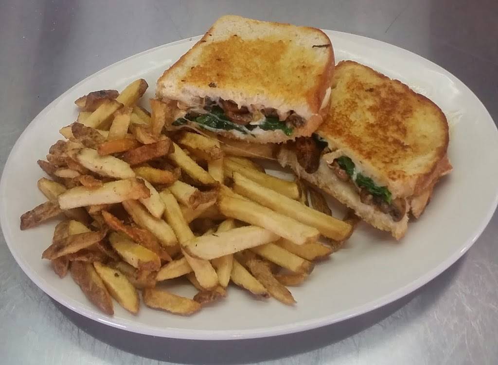 Vickys Diner | restaurant | 4320 W Market St, York, PA 17408, USA | 2238483181 OR +1 223-848-3181