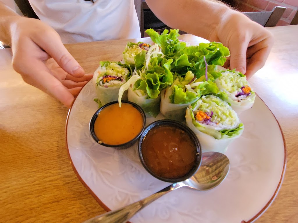 Zab Thai Food Kitchen | restaurant | 16720 E Ave of the Fountains, Fountain Hills, AZ 85268, USA | 4803933251 OR +1 480-393-3251