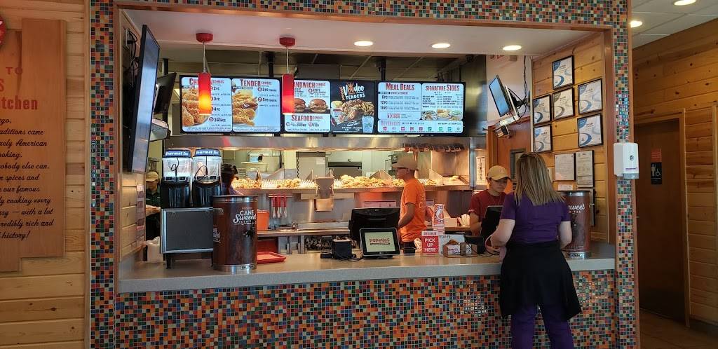 Popeyes Louisiana Kitchen | restaurant | 9496 Dyer St, El Paso, TX 79924, USA | 9157517250 OR +1 915-751-7250