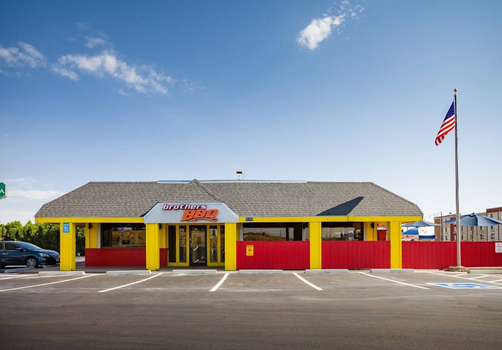 Brothers BBQ | restaurant | 9069 E Arapahoe Rd, Greenwood Village, CO 80112, USA | 3037999777 OR +1 303-799-9777