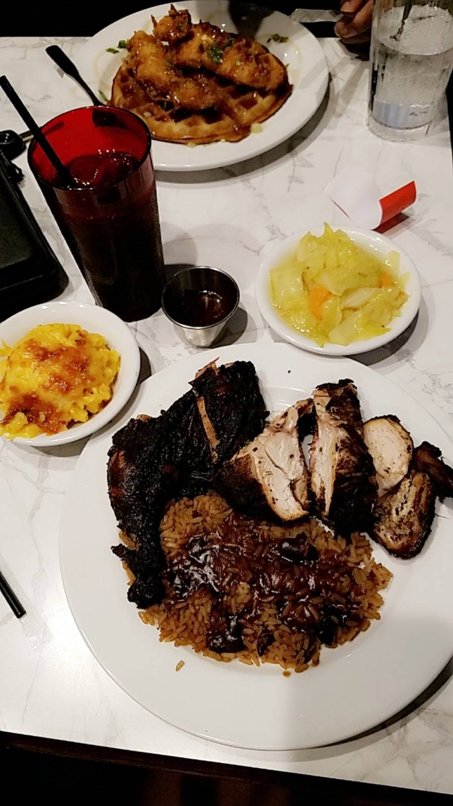 R&R Sports Bar & Grill | restaurant | 500 E 5th Ave, Gary, IN 46403, USA | 2194271047 OR +1 219-427-1047