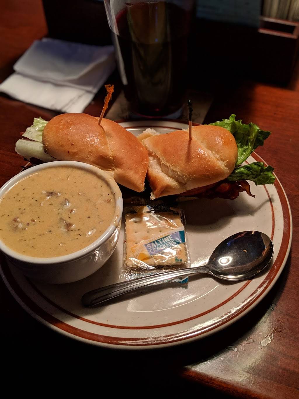 Parkway Tavern | restaurant | 313 N I St #1, Tacoma, WA 98403, USA | 2533838748 OR +1 253-383-8748