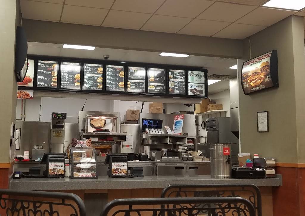 Arbys | restaurant | 710 Trout Rd, Wisconsin Dells, WI 53965, USA | 6082535840 OR +1 608-253-5840