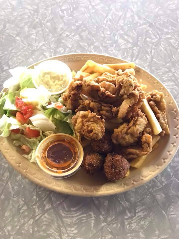 Canales Cafe | restaurant | 302 Main St, Tivoli, TX 77990, USA | 3612863255 OR +1 361-286-3255