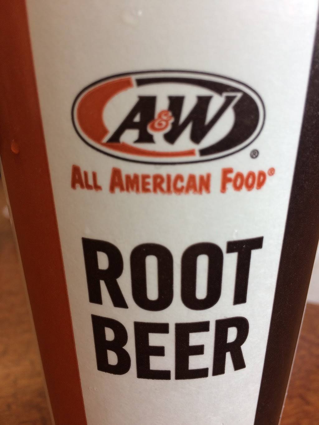 A&W Restaurant | restaurant | 510 S Monroe Ave, Green Bay, WI 54301, USA | 9204374725 OR +1 920-437-4725