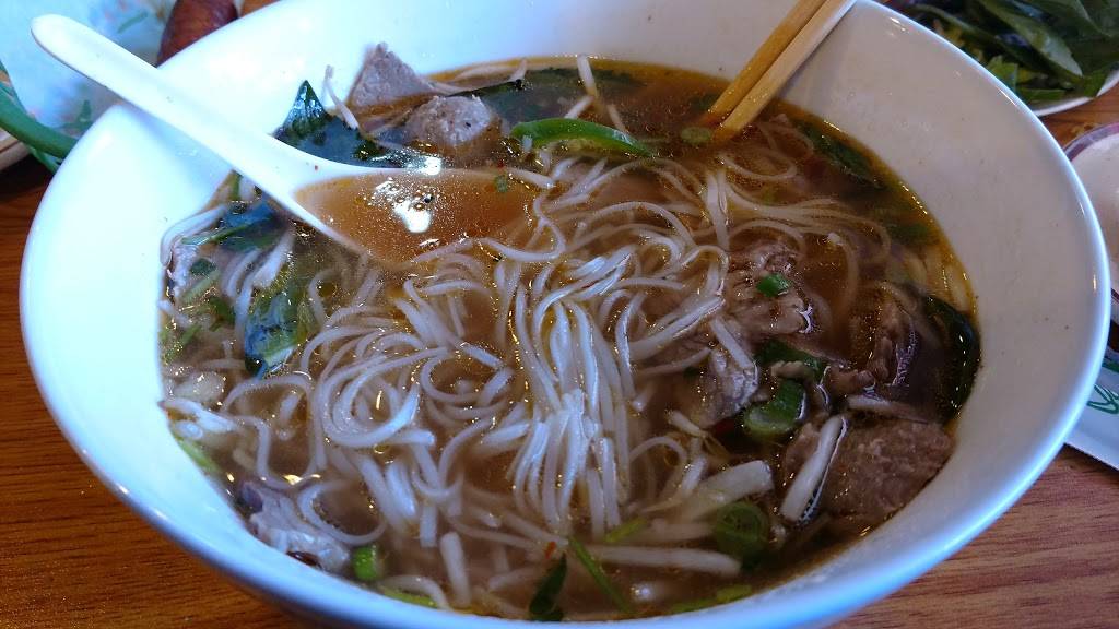 Pho 400 | restaurant | 400 Old Hwy 8 NW, New Brighton, MN 55112, USA | 6516339480 OR +1 651-633-9480