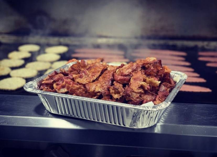 Across Broadway Cafe | restaurant | 1196 Broadway, Hewlett, NY 11557, USA | 5163743431 OR +1 516-374-3431