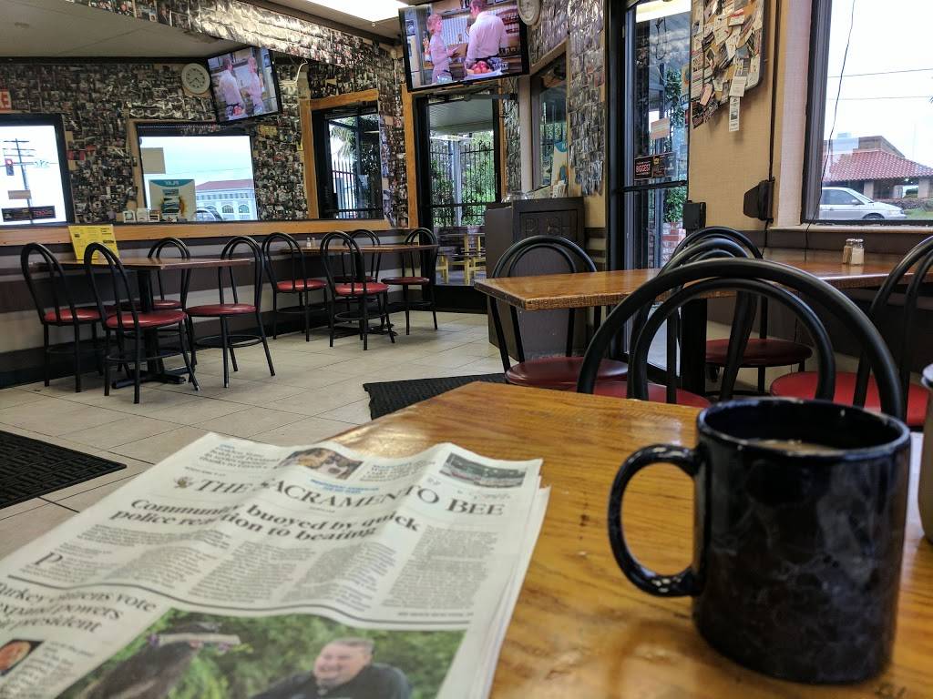 Food Junction | restaurant | 3900 Power Inn Rd, Sacramento, CA 95826, USA | 9164521151 OR +1 916-452-1151