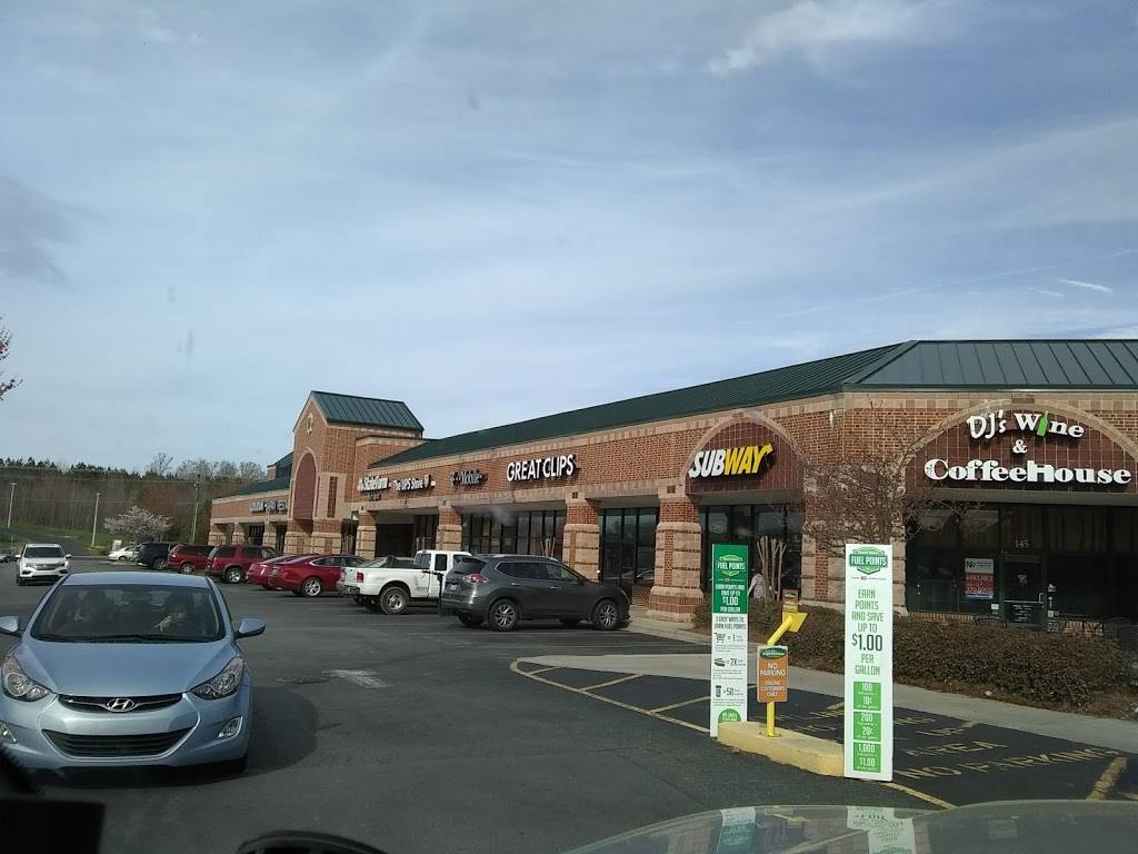 Subway Restaurants | restaurant | 143 Cross Center Rd, Denver, NC 28037, USA | 7048273098 OR +1 704-827-3098