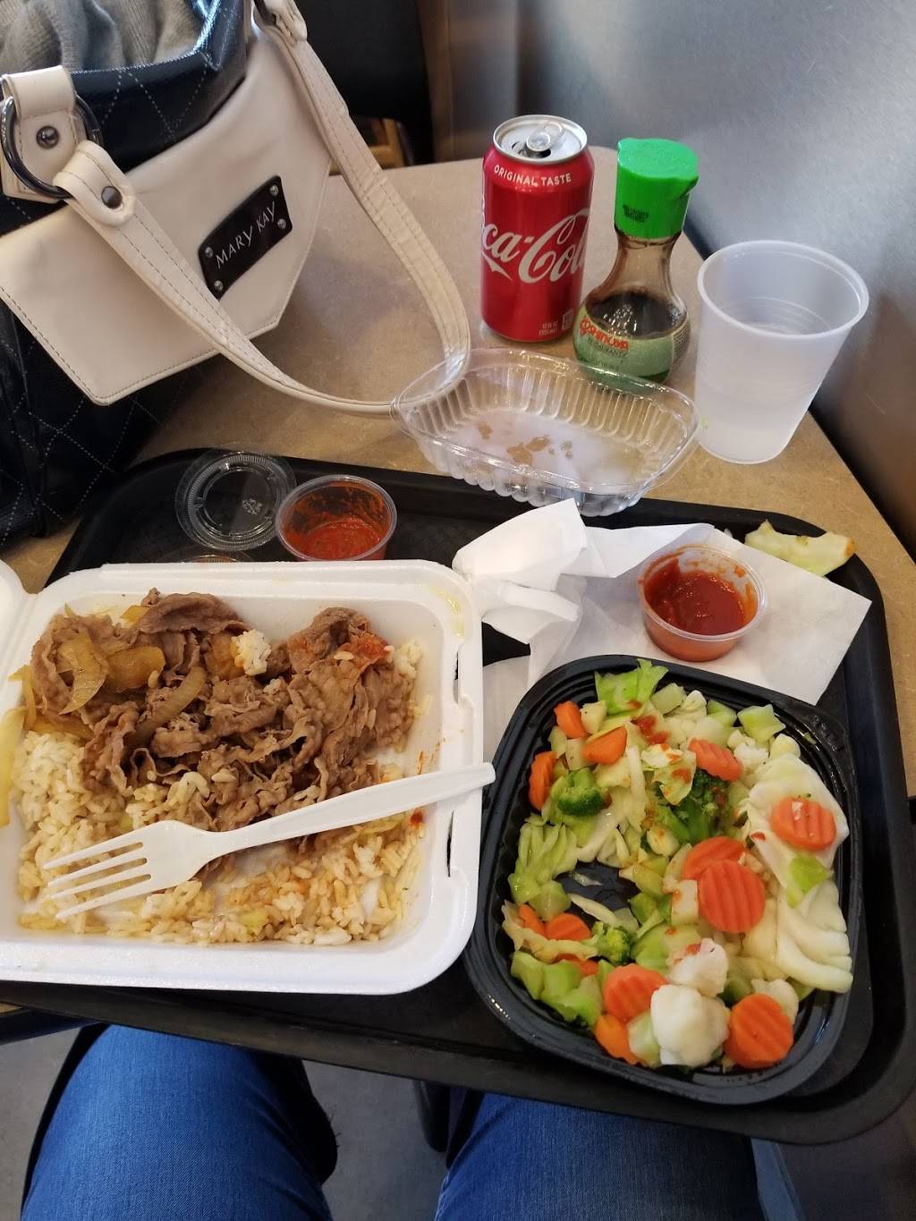 Yoshinoya Ontario Mills | restaurant | 4323 E Mills Cir #107, Ontario, CA 91764, USA | 9094842942 OR +1 909-484-2942