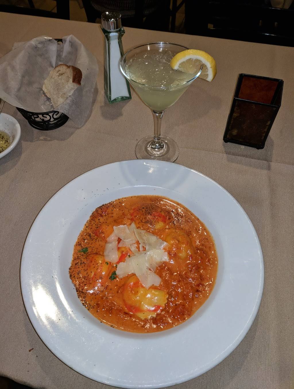 Andrews Bistro | restaurant | 3755 Mendon Road, Cumberland, RI 02864, USA | 4016581515 OR +1 401-658-1515