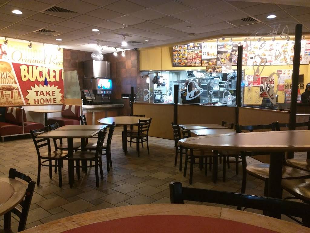 KFC | restaurant | 6600 Reisterstown Rd, Baltimore, MD 21215, USA | 4103587622 OR +1 410-358-7622