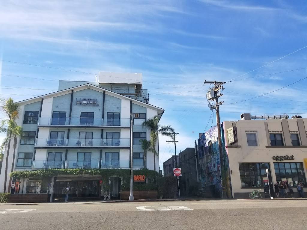 Barlo Kitchen and Cocktails | restaurant | 1697 Pacific Ave, Venice, CA 90291, USA | 4242141063 OR +1 424-214-1063