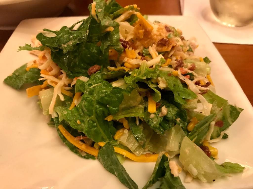 Lou Malnatis Pizzeria | meal delivery | 805 S State St, Chicago, IL 60605, USA | 3127861000 OR +1 312-786-1000