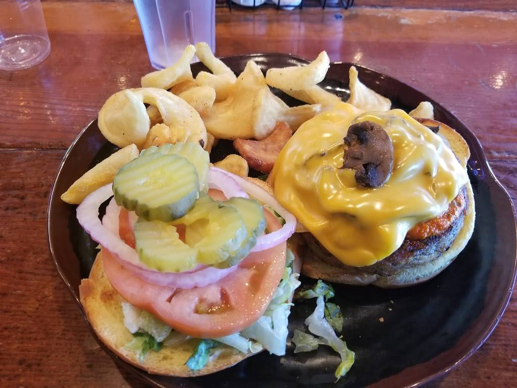 Sallys Saloon | restaurant | 700 SE Washington Ave, Minneapolis, MN 55414, USA | 6122081388 OR +1 612-208-1388