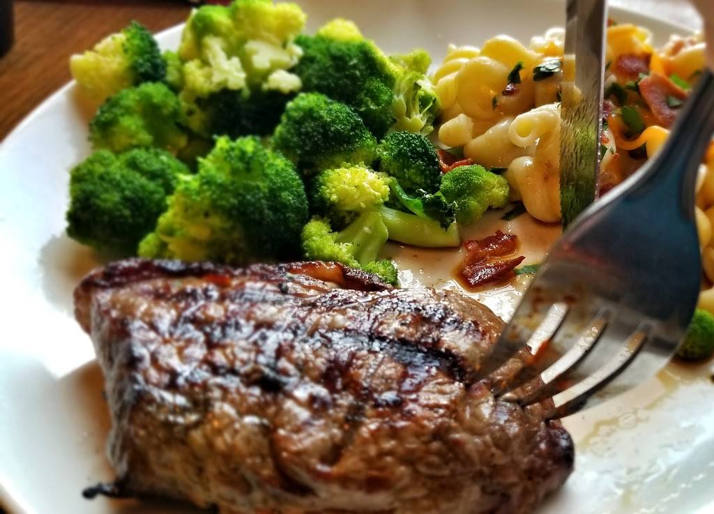 Applebees Grill + Bar | restaurant | 9883 East, US-36, Avon, IN 46123, USA | 3172091692 OR +1 317-209-1692