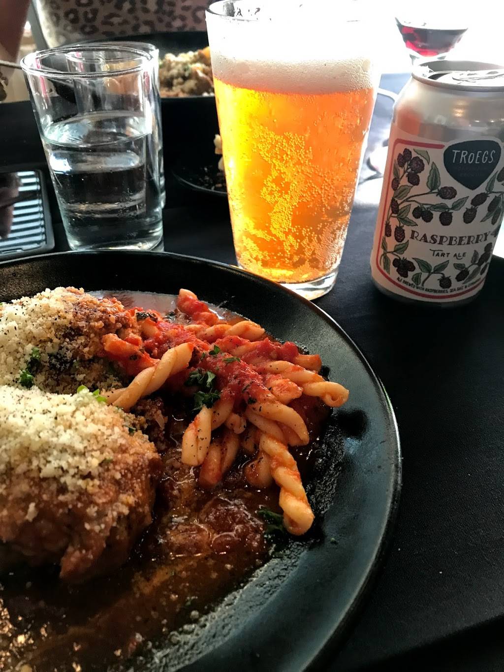 Storms Restaurant & Lounge | restaurant | 5001 Curry Rd, Pittsburgh, PA 15236, USA | 4127144014 OR +1 412-714-4014