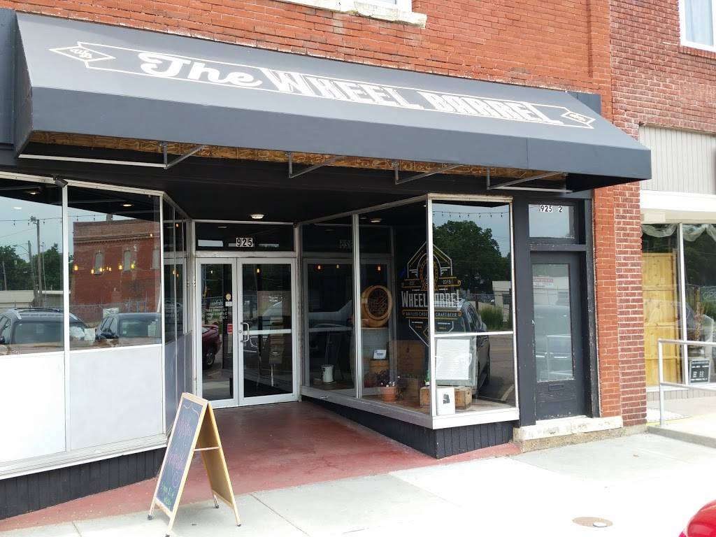 The Wheel Barrel | restaurant | 925 N Kansas Ave, Topeka, KS 66608, USA | 7852896767 OR +1 785-289-6767