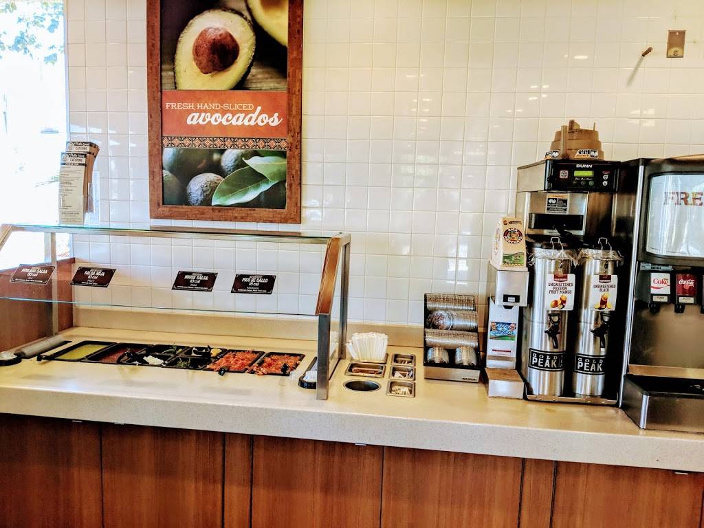 El Pollo Loco | restaurant | 200 W Vineyard Ave, Oxnard, CA 93030, USA | 8054858766 OR +1 805-485-8766