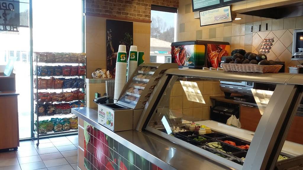 Subway Restaurants | restaurant | 2396 Crenshaw Blvd G, Torrance, CA 90501, USA | 3103203366 OR +1 310-320-3366
