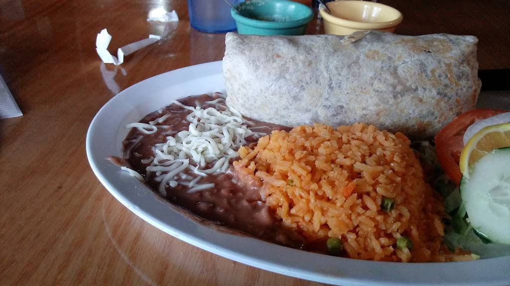 La Caleta Restaurant & Bar | restaurant | 1801 S Muskego Ave, Milwaukee, WI 53204, USA | 4142105410 OR +1 414-210-5410