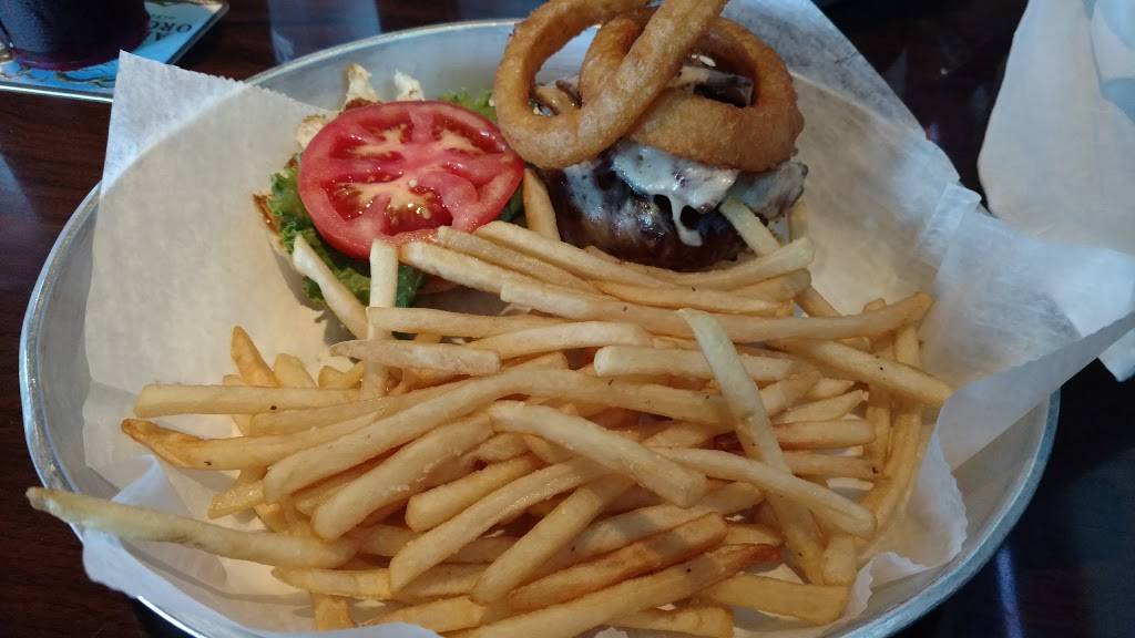 SportsBook of Charleston | restaurant | 4950 Centre Pointe Dr #166, North Charleston, SC 29418, USA | 8437459555 OR +1 843-745-9555