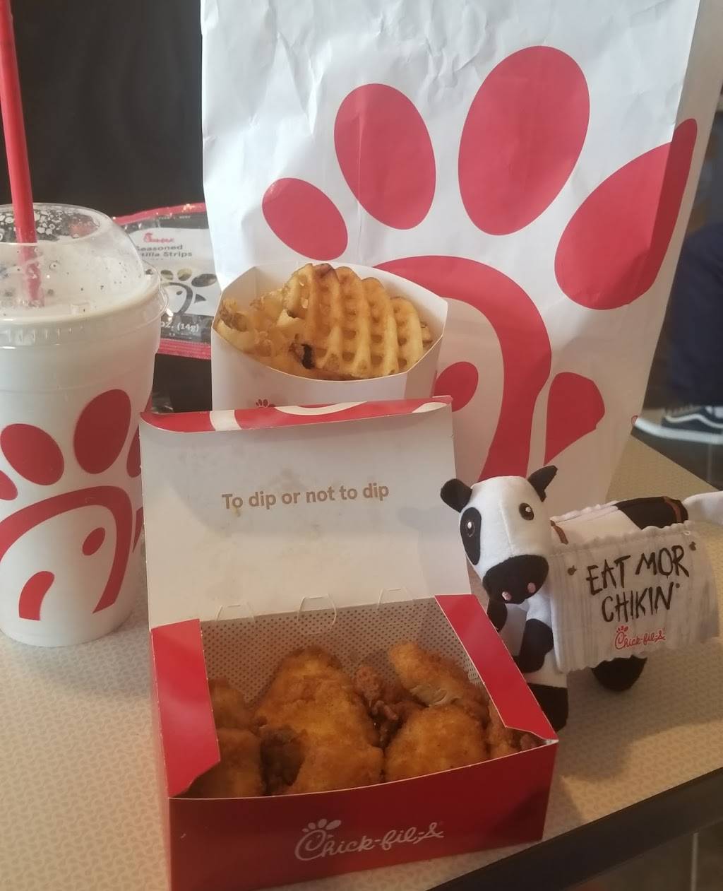 Chick-fil-A | restaurant | 3113 W Olive Ave, Burbank, CA 91505, USA | 8188411588 OR +1 818-841-1588