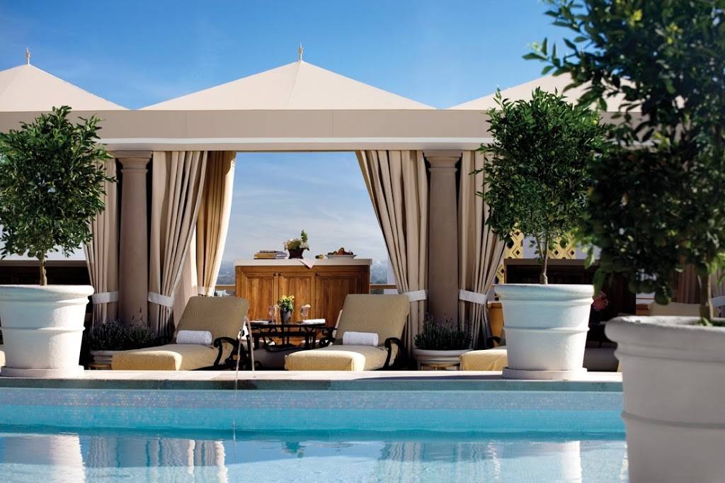The Rooftop Grill | restaurant | 225 N Canon Dr, Beverly Hills, CA 90210, USA | 3108607990 OR +1 310-860-7990