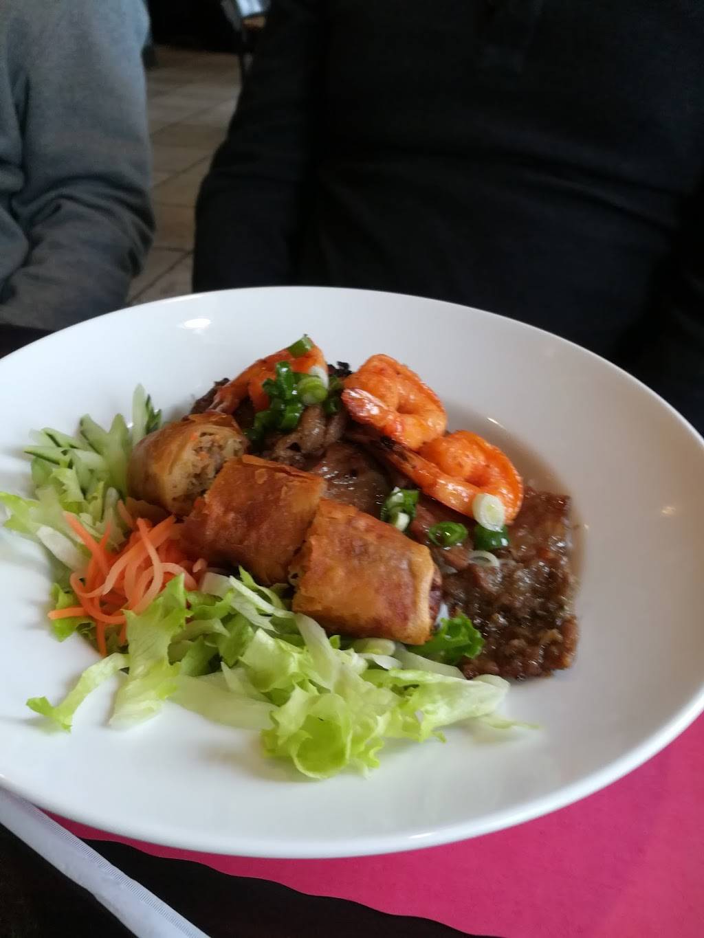 Viet Flavor | restaurant | 10278 Bristow Center Dr, Bristow, VA 20136, USA | 7037432542 OR +1 703-743-2542