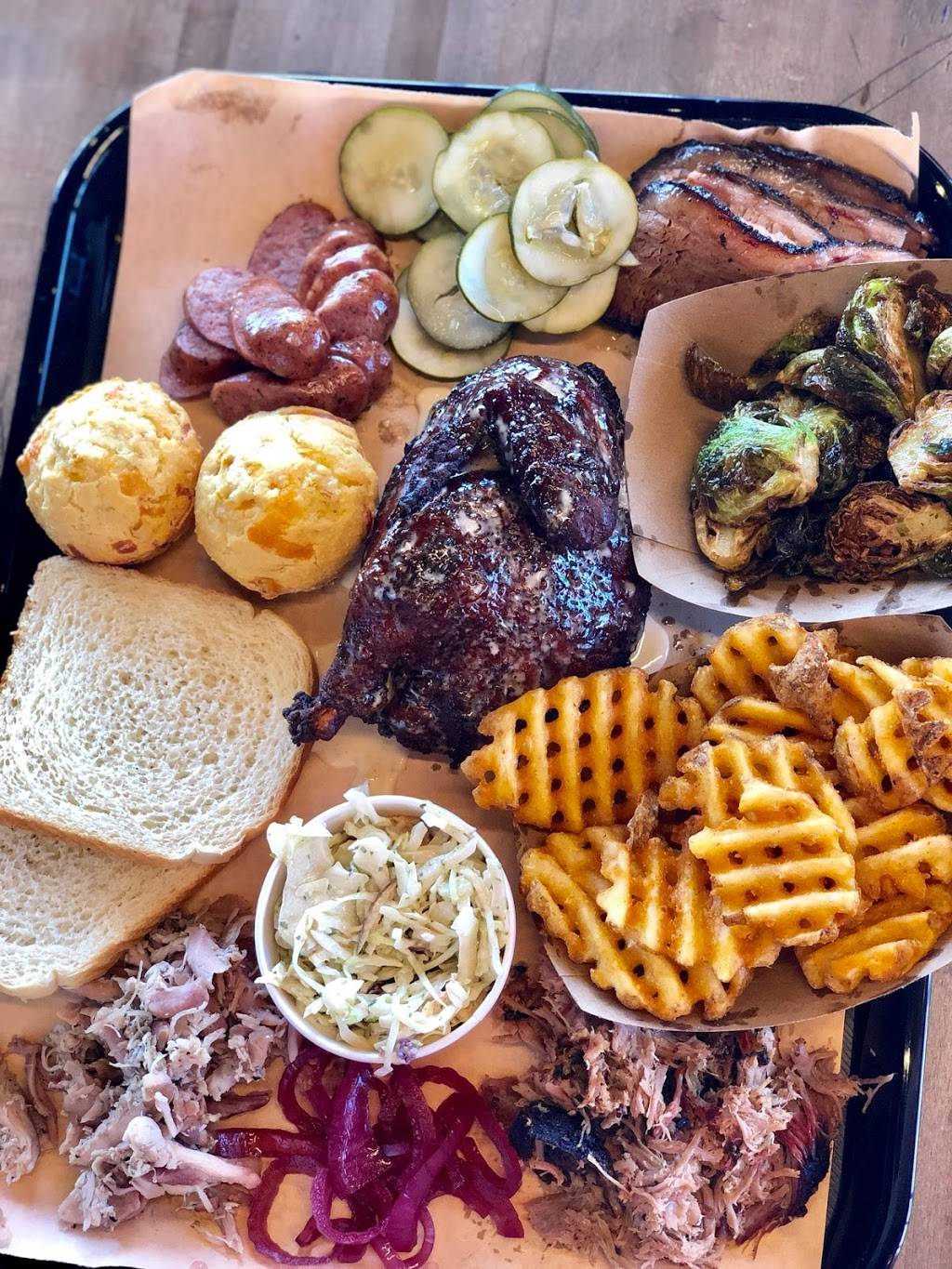 Blackwood BBQ | restaurant | 1711 E Golf Rd, Schaumburg, IL 60173, USA | 6302830882 OR +1 630-283-0882