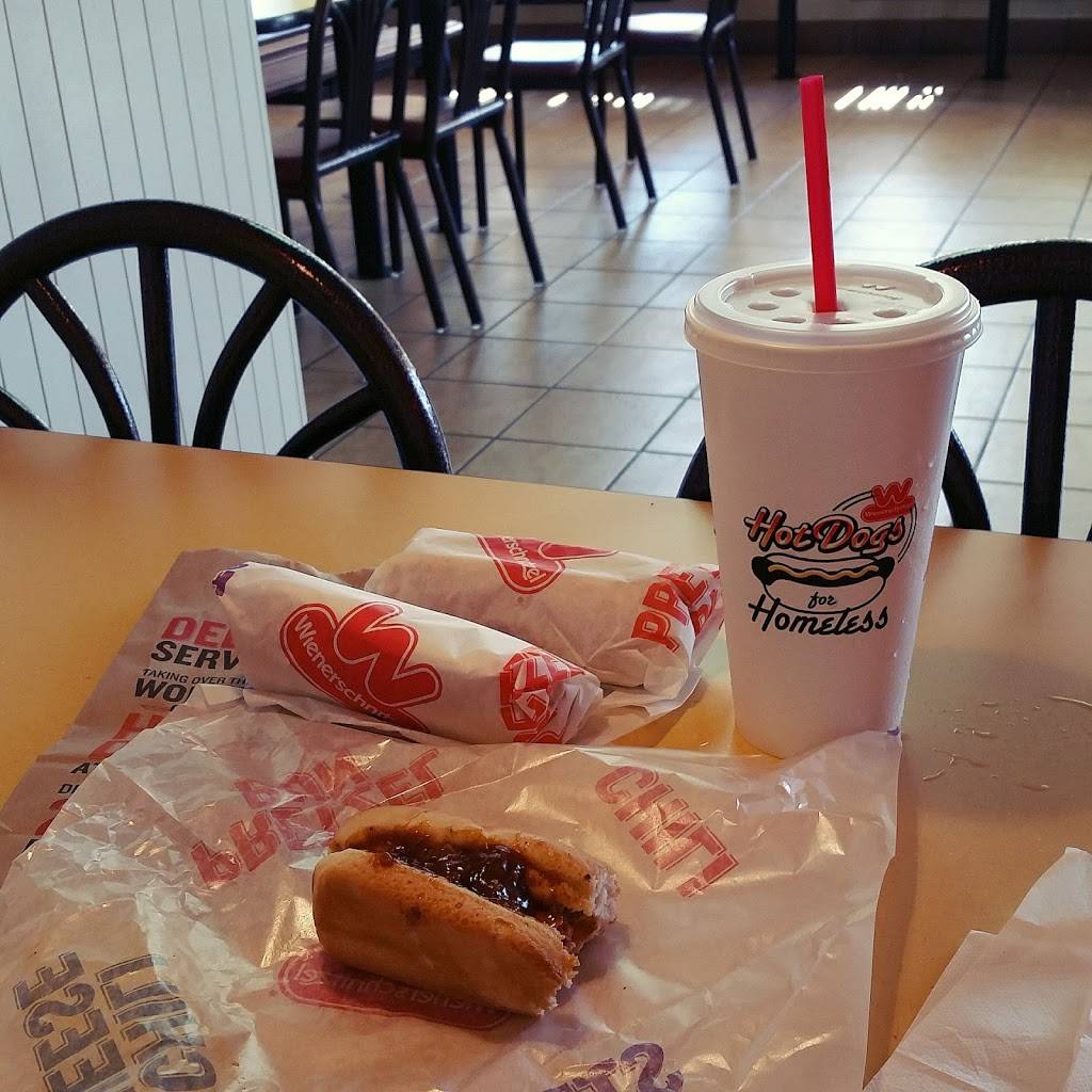 Wienerschnitzel | restaurant | 1246 University Ave, Riverside, CA 92507, USA | 9516847758 OR +1 951-684-7758