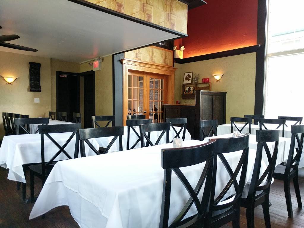 Panicos Bistro | restaurant | 422 Broadway, Cape May, NJ 08204, USA | 6098847170 OR +1 609-884-7170