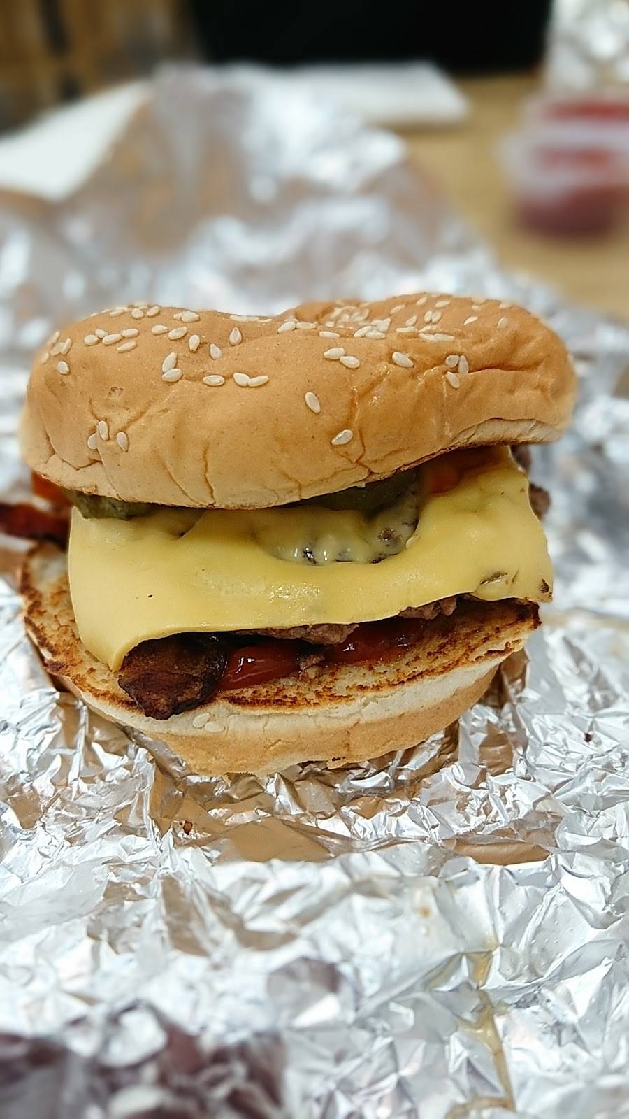 Five Guys | meal takeaway | 1401 24th Ave NW, Norman, OK 73069, USA | 4053214871 OR +1 405-321-4871