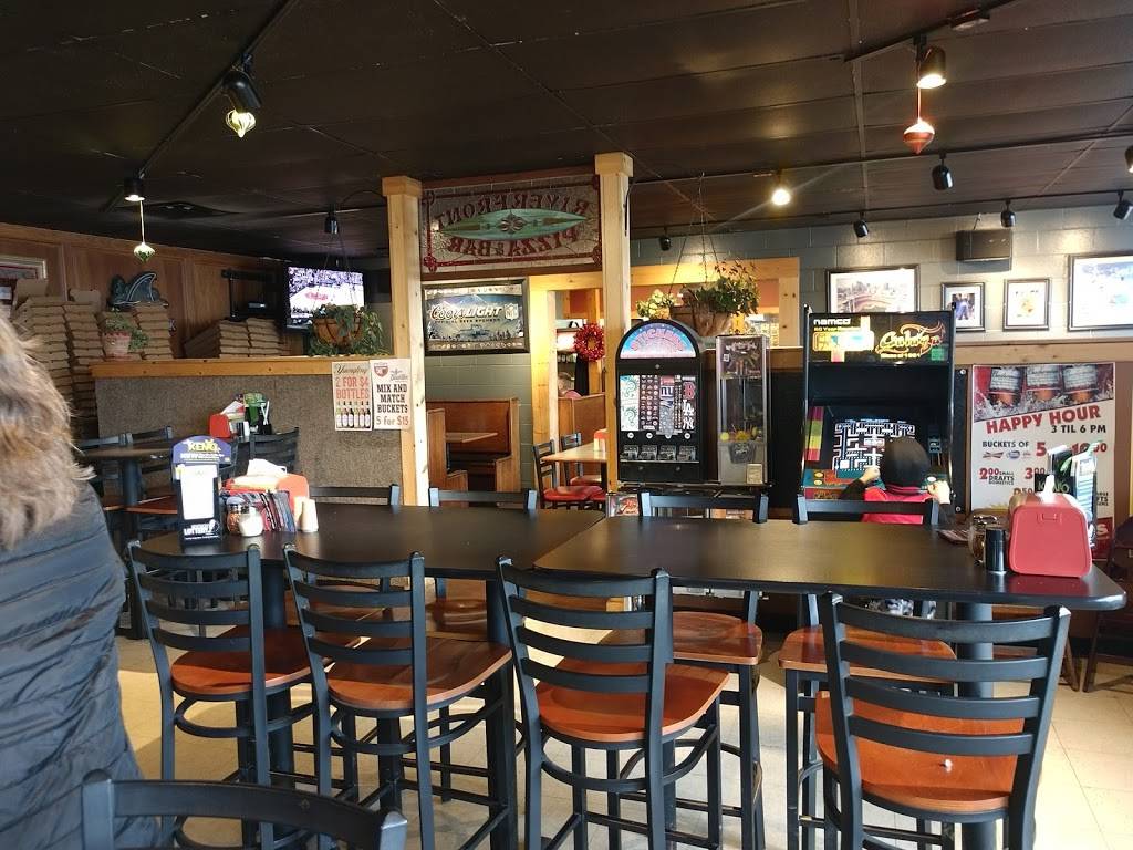Riverfront Pizza & Sports Bar | restaurant | 617 W 3rd St #2, Covington, KY 41011, USA | 8592614800 OR +1 859-261-4800