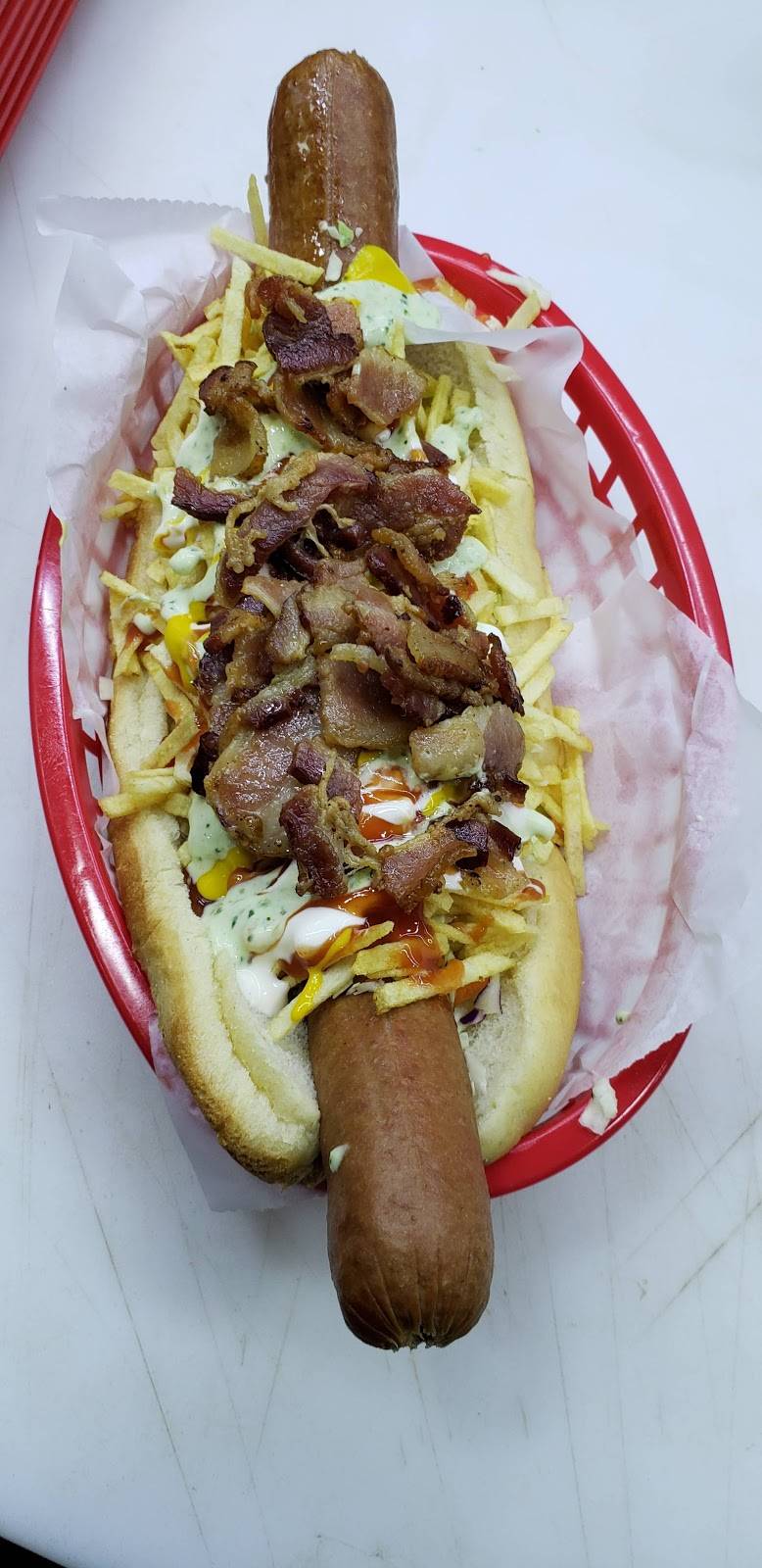 El Alpha Dog | restaurant | 8013 NW 66th St, Doral, FL 33166, USA | 3053053055 OR +1 305-305-3055