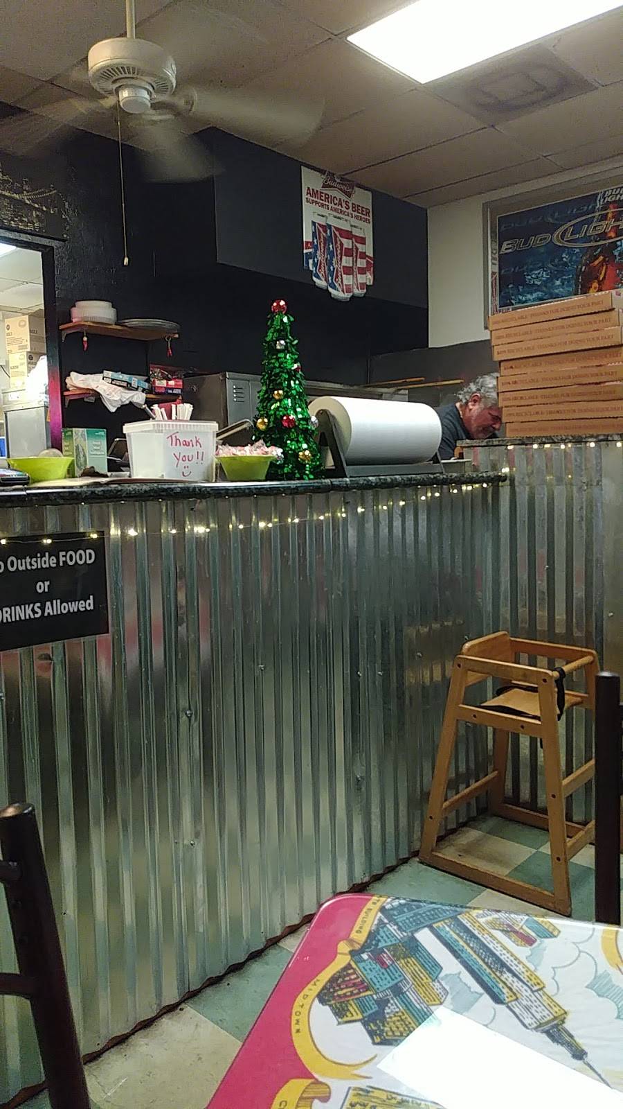 Vesuvios Pizza | restaurant | 881 103rd Ave N #7, Naples, FL 34108, USA | 2395941966 OR +1 239-594-1966